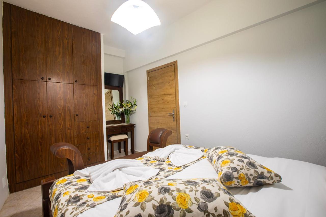 Kastro Apartments Pánormos Eksteriør billede